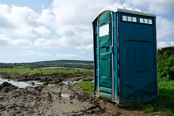 Best Portable Restroom Servicing (Cleaning and Restocking)  in Mount Oliver, PA